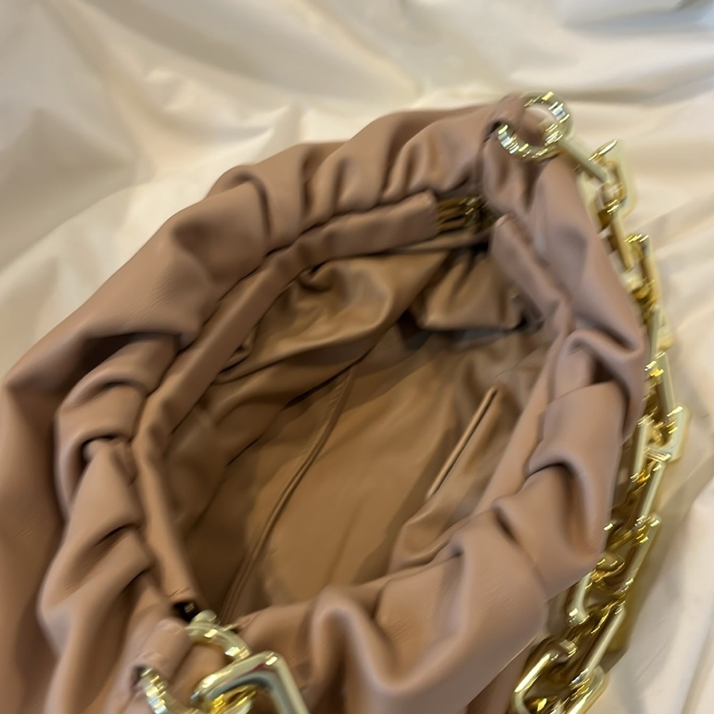 Spring leather handbag - Picture 2 of 6